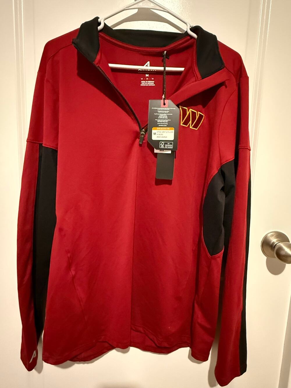 Washington Commanders Antigua Men’s Medium Aspect Quarter Zip Red Black NWT